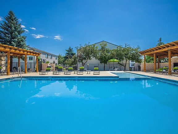 3rd image of 8300 Sheridan Blvd #22-H