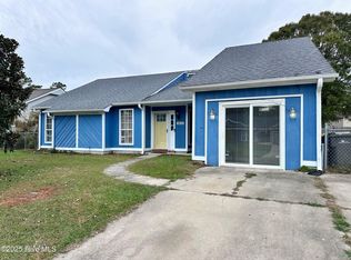 2621 Idlebrook Cir, Midway Park, NC 28544