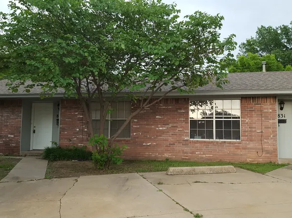 831 Russell Cir, Norman, OK 73071
