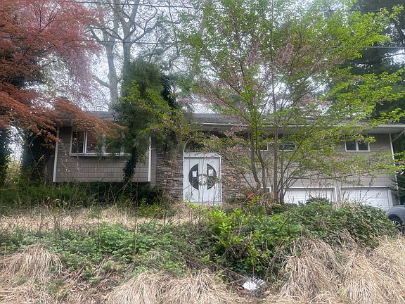 2nd image of 1 Richardson Ave