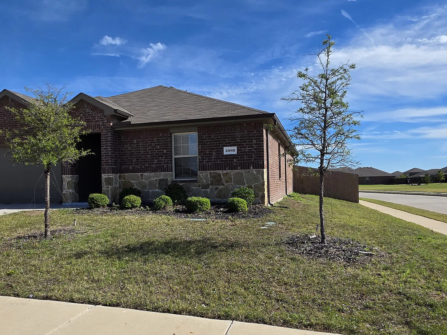 3 bed, $2,100 — Photo 3