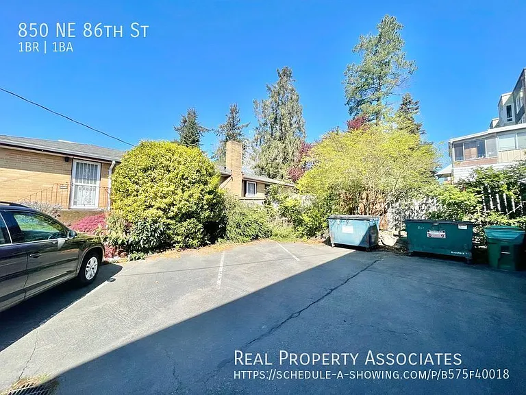 850 NE 86th St — Photo 17