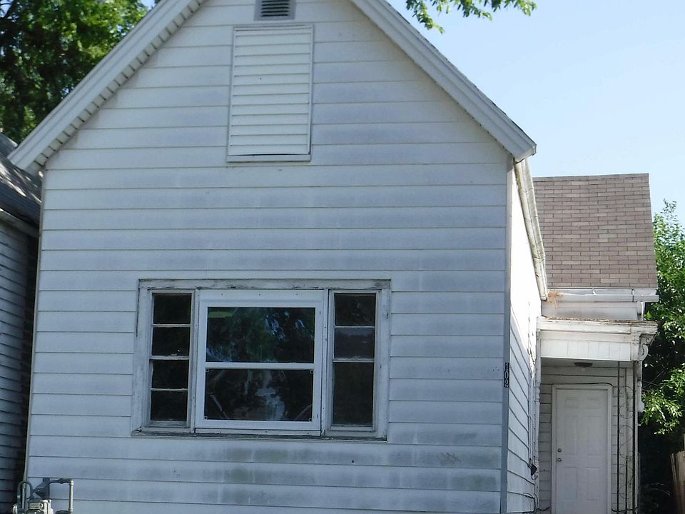 1st image of 102 E Missouri St