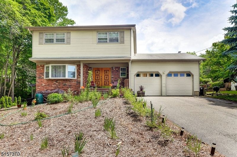 1st image of 6 Glen Ct