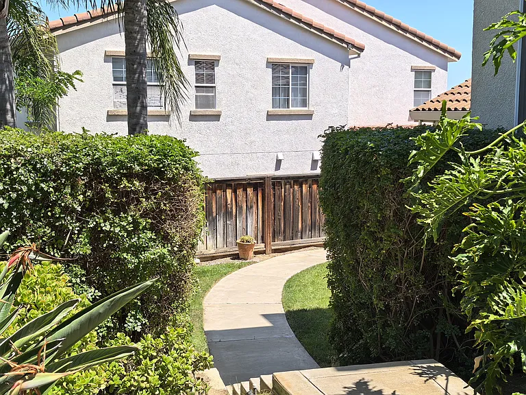 2647 Presidio Dr — Photo 23