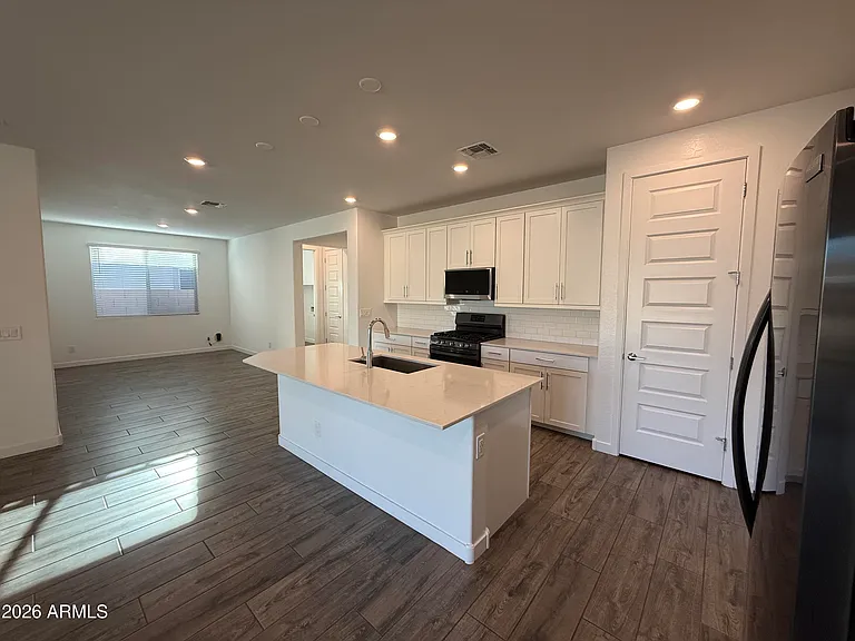9823 E Tupelo Ave — Photo 16