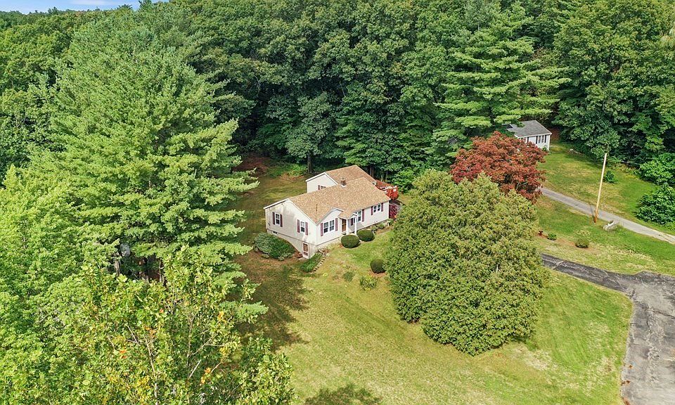 19 Whalom Rd, Lunenburg, MA 01462 Zillow