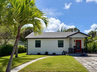 211 Princeton Dr, Lake Worth, FL 33460