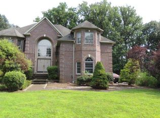 44 Regals Ct, Woolwich Township, NJ 08085