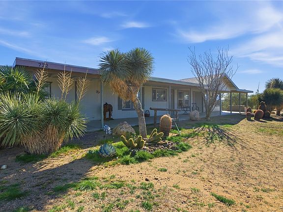 3rd image of 722 S Salt Rd