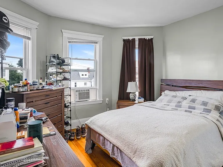 37 Harbor View St #3L — Photo 8