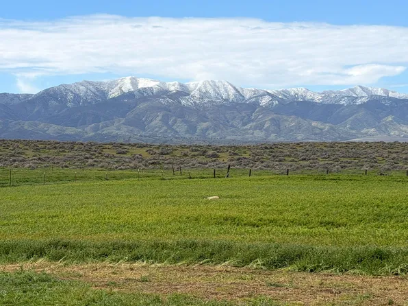 166 Russell Ranch Hwy, New Cuyama, CA 93254