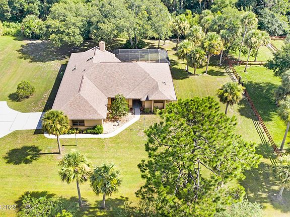 4th image of 3680 Fox Wood Dr
