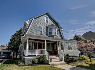 47 Chiswick Rd, Cranston, RI 02905