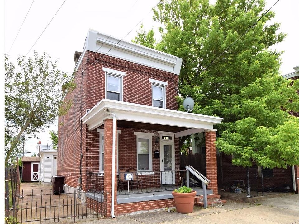 1st image of 814 Brown St