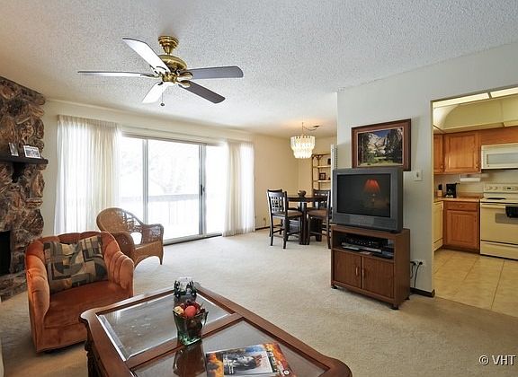 4th image of 15712 86th Ave Unit 118