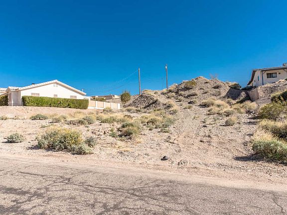 2nd image of 3690 Yucca Dr