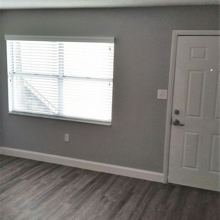 1st image of 1005 S New York Ave APT 8