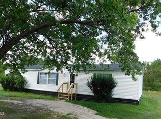 21701 Bluebird Ln, Laurel Hill, NC 28351