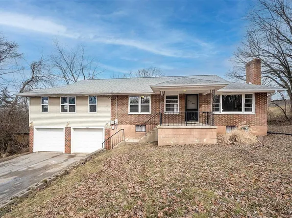 247 Hill Dr, Fenton, MO 63026