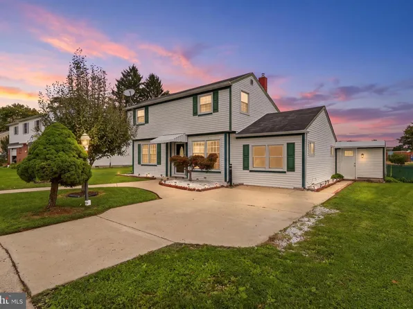 249 Heistand Rd, York, PA 17402
