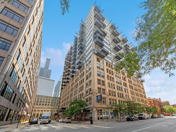 565 W Quincy St Unit 1506, Chicago, IL 60661