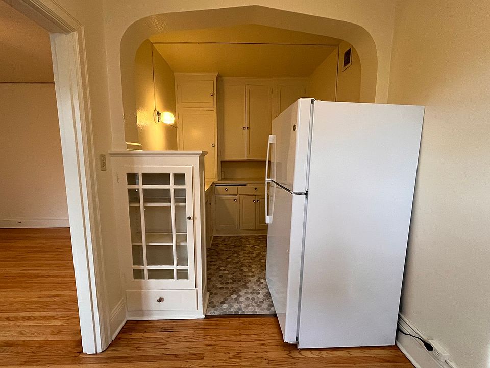 Marion Court Apartments 2062 NW Marshall St Portland, OR Zillow