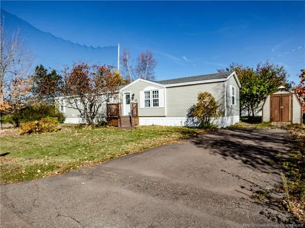 12 Pheasant St, Moncton, NB E1H 2Z4