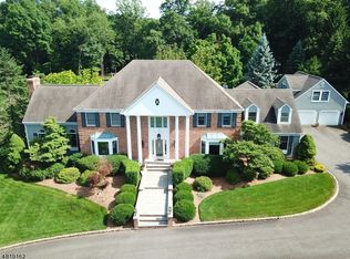 12 Rose Hill Ct, Hampton, NJ 08827