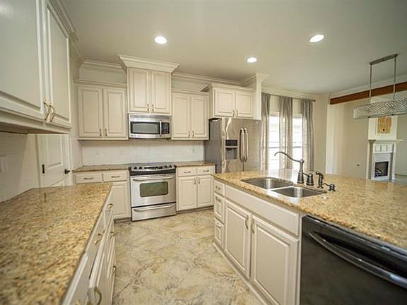 2nd image of 11439 Rossow Ct