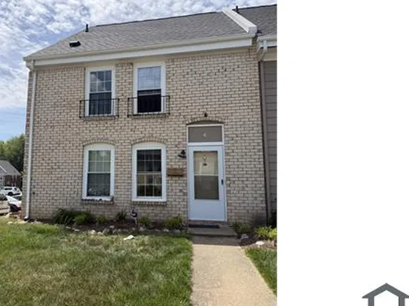 4 Skipwith Green Cir, Henrico, VA 23294