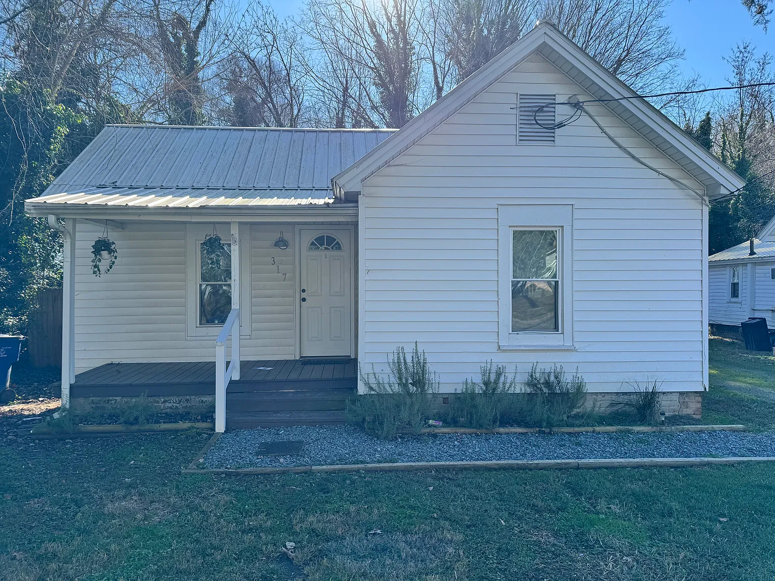 2 bed, 1000 sqft, $1,350 — Photo 2