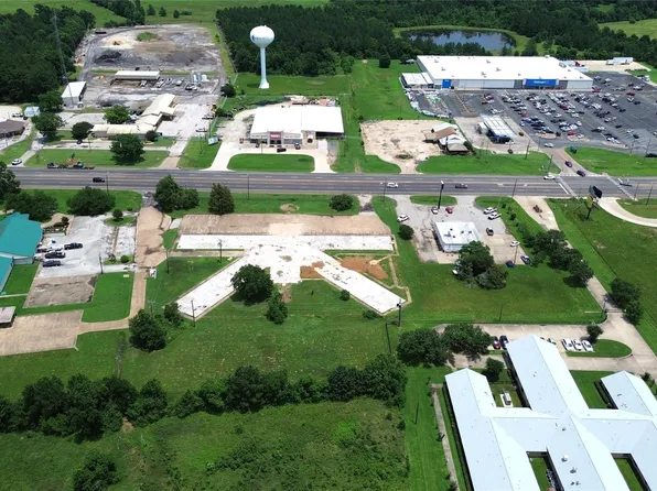 1150 E Loop 304, Crockett, TX 75835