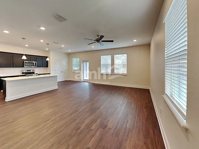 2509 Sunrise Landing Loop — Photo 8