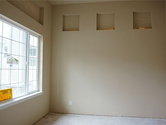 3rd image of 8516 125th St Ct E