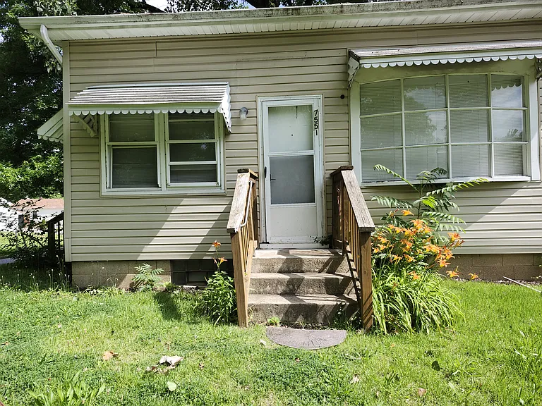 7551 Lynn Ave — Photo 14