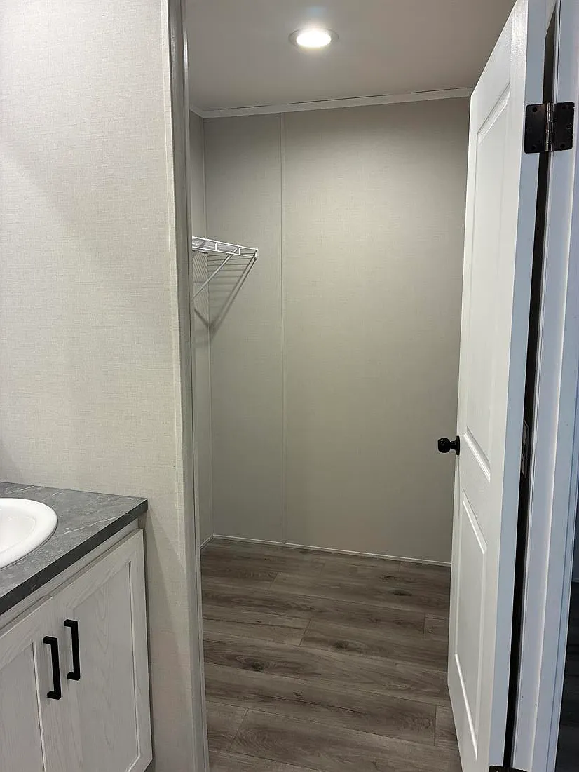 3 bed, $1,199 — Photo 3