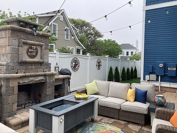 Back yard/entertainment area