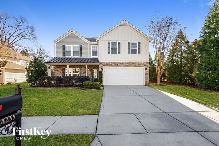1st image of 14233 Lake Crossing Dr