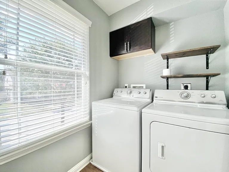 1812 Lost Maples Loop — Photo 18