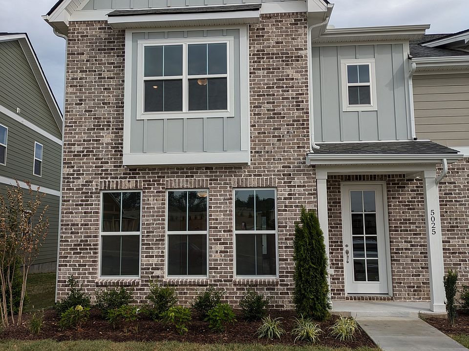 1st image of 5025 Greentree Dr