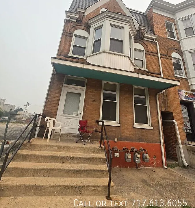 717 W Market St #A