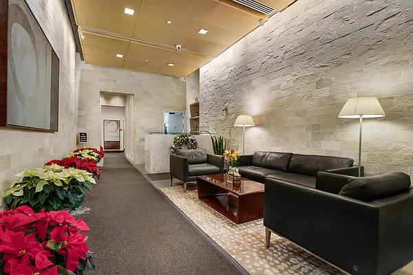 Rented by Corcoran | media 18