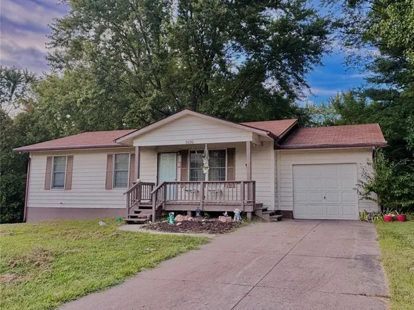 2030 Treasure Dr, Edwardsville, IL 62025