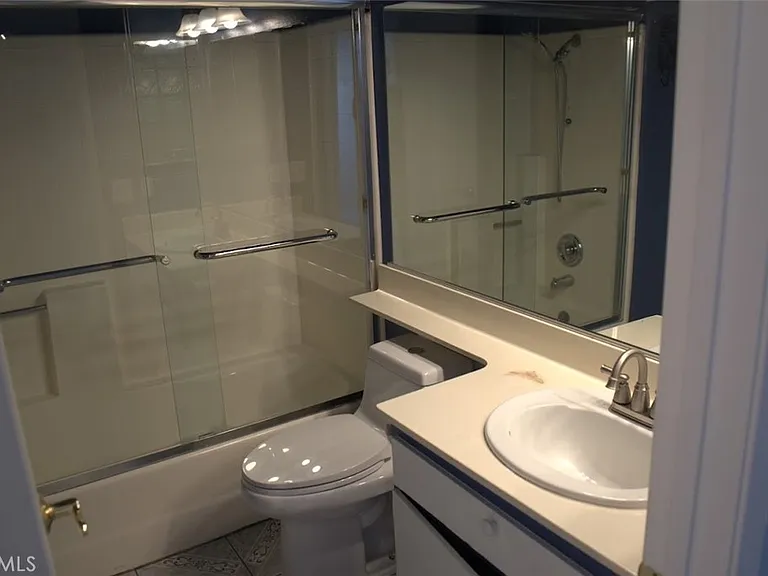 4210 Aero Ln — Photo 11