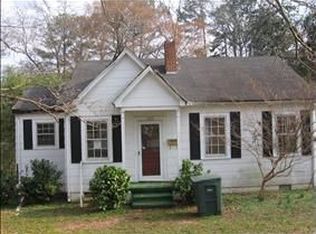 220 Briggs Ave, Greenwood, SC 29649