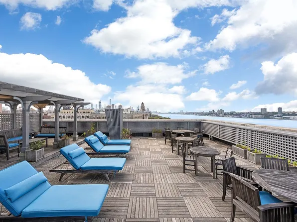 390 Riverside Dr APT 5G, New York, NY 10025