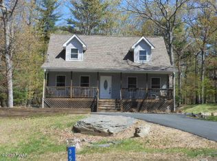 354 Wild Acres Dr, Dingmans Ferry, PA 18328