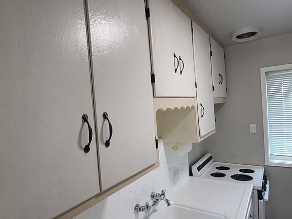3rd image of 3477 5th St