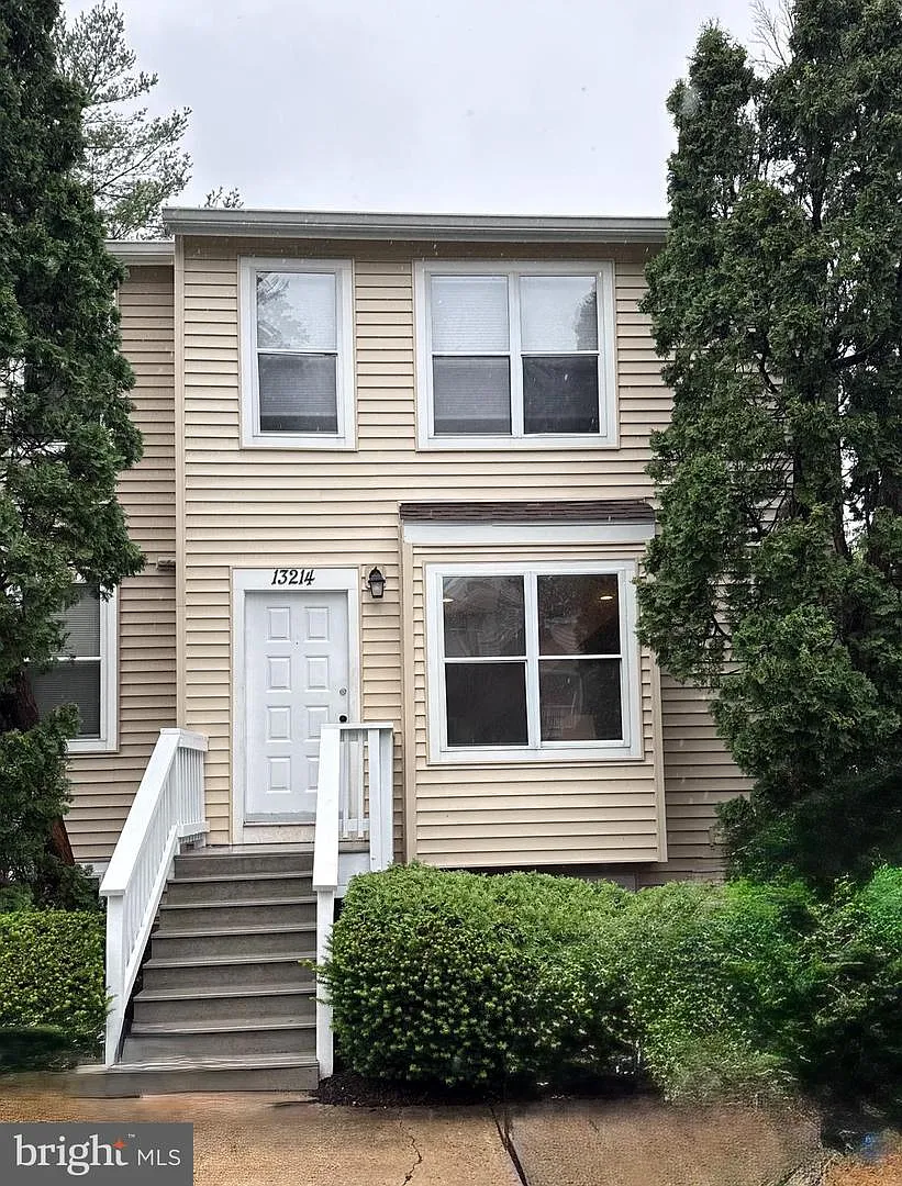 2 bed, 2.5 bath, 1520 sqft, $2,700 — Photo 1